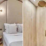 Air-conditioned Opera-louvre-2 Bedrooms Paryż