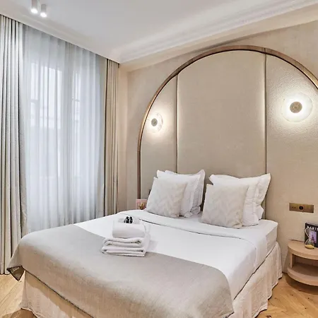 Air-conditioned Opera-louvre-2 Bedrooms Daire *